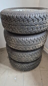 235/75 r 15 - 2