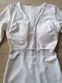 Spoločenské dámske biele šaty, veľkosť S/M - 2