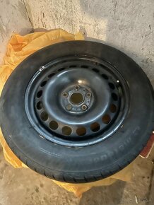 Zimné pneumatiky 215/60 r16 - 2