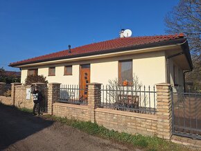 Predam rodinny dom,bungalov 131m2 na pozemku o vymere 639 m2 - 2