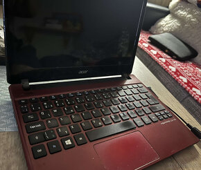 11.6" Acer ASPIRE ONE 756 - 2