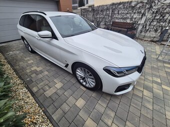 BMW rad 5 Touring 530d mHEV xDrive A/T + M Packet doplnky - 2