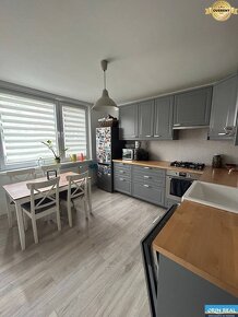 NA PRENÁJOM Pekný 2 izbový byt v Centre Pezinka 640,- EUR - 2