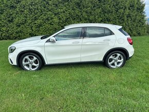 Mercedes-Benz GLA 200 d 4MATIC A/T - 2