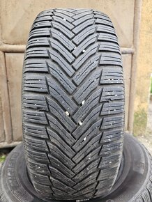 Predám 2-Zimné pneumatiky Michelin Alpin 215/60 R16 - 2