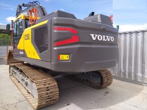 Pásový bager Volvo EC 250 - 2