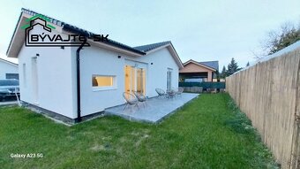 REZERVOVANÉ NOVOSTAVBA MODERNÉHO BUNGALOVU V PRIEVIDZI -  n - 2