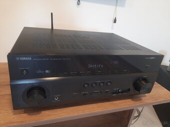 Predám 7.2 AV receiver Yamaha RX-V 777 - 2