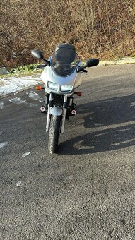 Yamaha FZ400 - 2