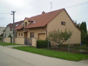 Predaj  20 ročného rod. domu Vlčkovce - 2