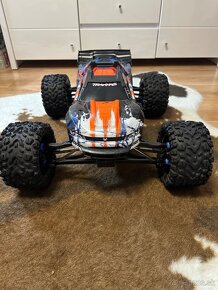 Traxxas E REVO gen2 - 2