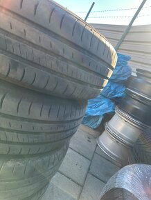 Letné pneu 185/65 r15 - 2