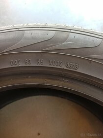 Pneu 235/55R18 - 2