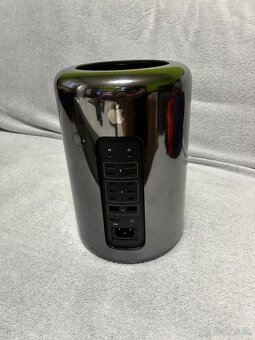 apple mac pro 6.1 2013, 64/250gb, 10x 2.8ghz - 2