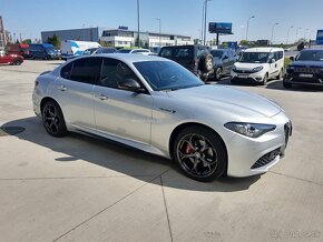 Alfa Romeo Giulia 2.0 GME Veloce Ti AWD AT - 2