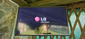 LG 32LB550U (strieborný) - 2