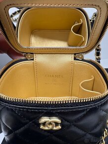 Chanel mini kabelka - 2