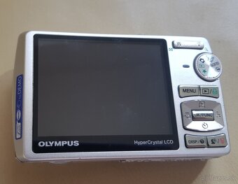 Olympus  micro 820 - 2