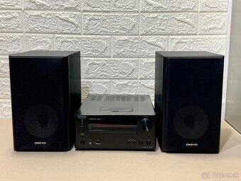 ONKYO CR-545 + ONKYO D-046 … mikro systém (CD nefunkčné) - 2