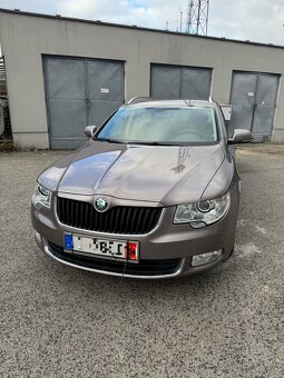 Skoda superb 2.0 tdi combi 103kw - 2