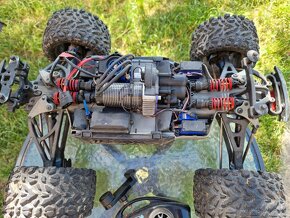 Traxxas E-Revo Brushless TQi - 2