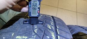 Zimné Goodyear Ultragrip Perfomance 235/45/17 97V - 2