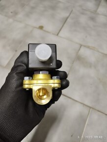 Predám solenoidový ventil ASCO E210C094 - 2