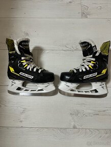 BAUER SUPREME M4 SUPER STAV VEĽKOSŤ 33,5 - 2