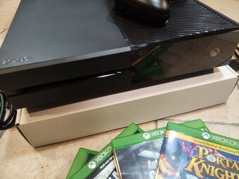 Xbox ONE 1TB + 1x ovládač + 4x hra - 2