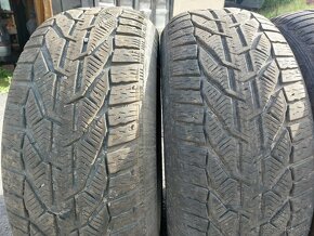 215/55 R16 - 2