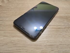 Iphone 11 pro max 256gb v top stave na telefone je nova bate - 2