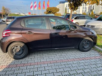 Peugeot 208 1.2 benzin 114000km - 2