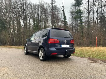 Volkswagen Touran - 2