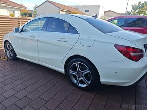 Mercedes CLA 180i - 2