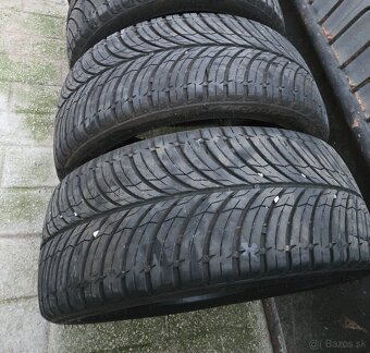 Celorocne pneu 2ks zanovne 245/45  R19 - 2