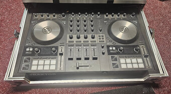 Traktor S4 MK3 - 2