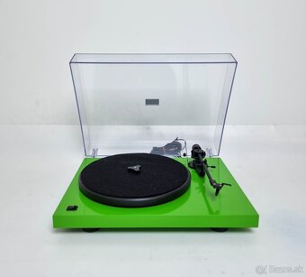 Pro-ject Debut / zelený aj červený - 2