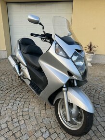 Honda Silver Wing 600 - 2