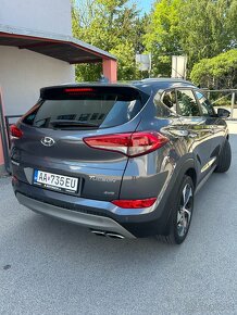 Hyundai Tucson 2.0 CRDi Premium 4x4 A/T - 2