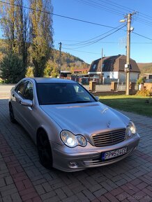 Mercedes Benz C200 - 2