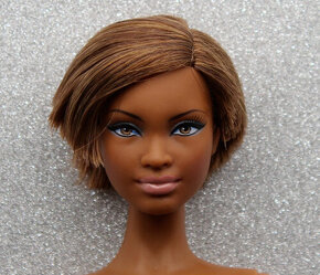 Zberatelska Barbie Basics - 2