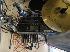 Predám elektrické bicie Alesis DM 10 - 2