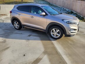 Hyundai Tucson 2.0   4x4. Automat - 2