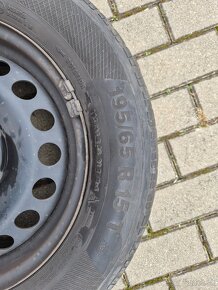 Predám zimné gumy ContiWinterContact TS850 195/65 R15 T - 2