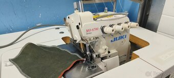 Průmyslový overlock 4 nitný Juki MO-6714s - 2