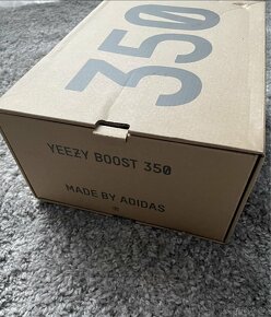 Adidas yezzy - 2