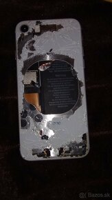 Predám iphone 8 64gb na diely - 2