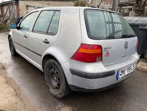 VW Golf 1.4 16V - 2