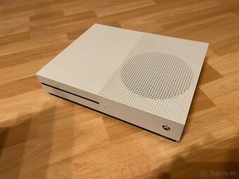 Xbox one S 500gb - 2