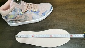 Jordan 1 Mid SE P(HER)SPECTIVE (W) - 2